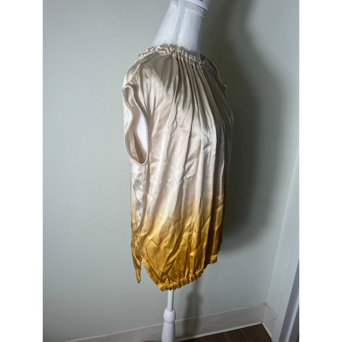 NWT Tino Jo Gold Ombre Sleeveless Top Sz XS