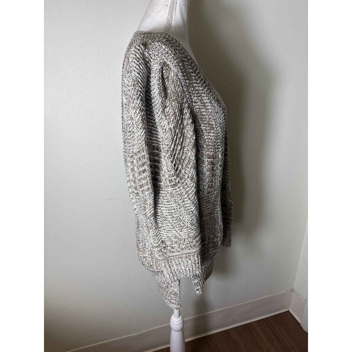 NWT Brochu Walker Arya Vee Olive Sweater Sz l