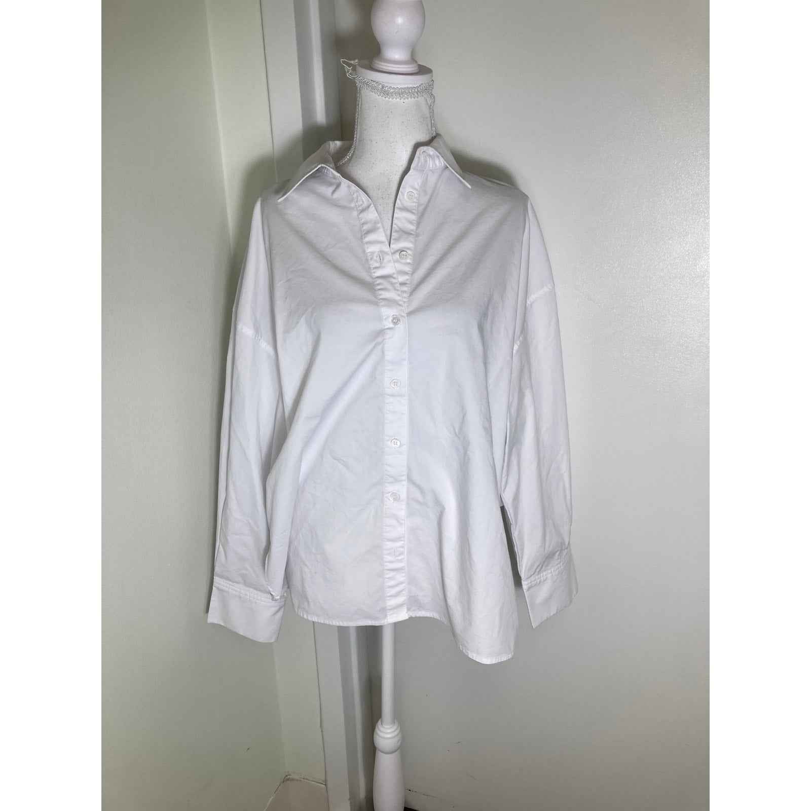 Carbone 38 Crisp White Long Sleeve Button Down Shirt Sz M