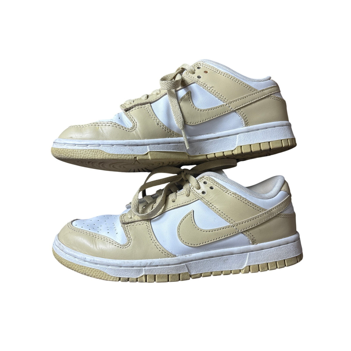 Nike Low Top Tan And White Dunks Sz 6.5