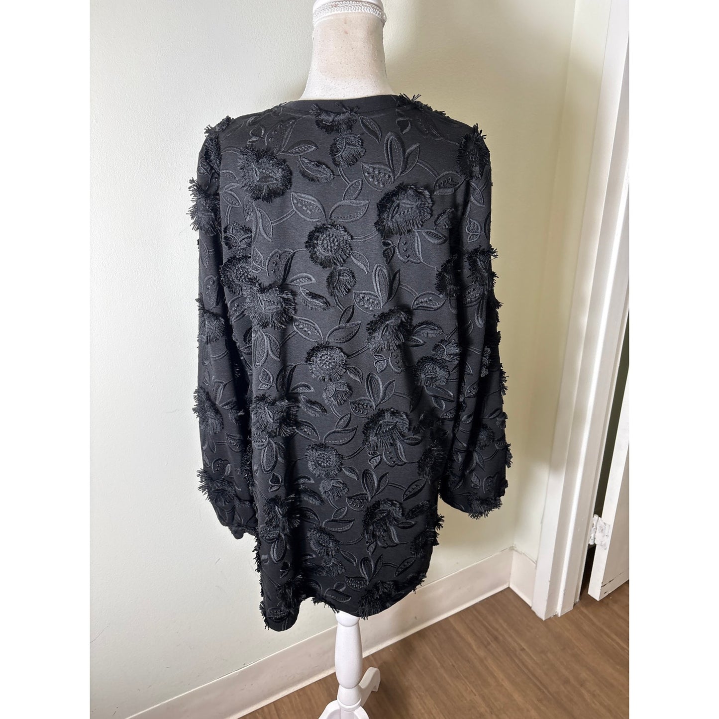 Pearl by Lela Rose Black long Sleeve V-Neck Fringe Tunic Sz L