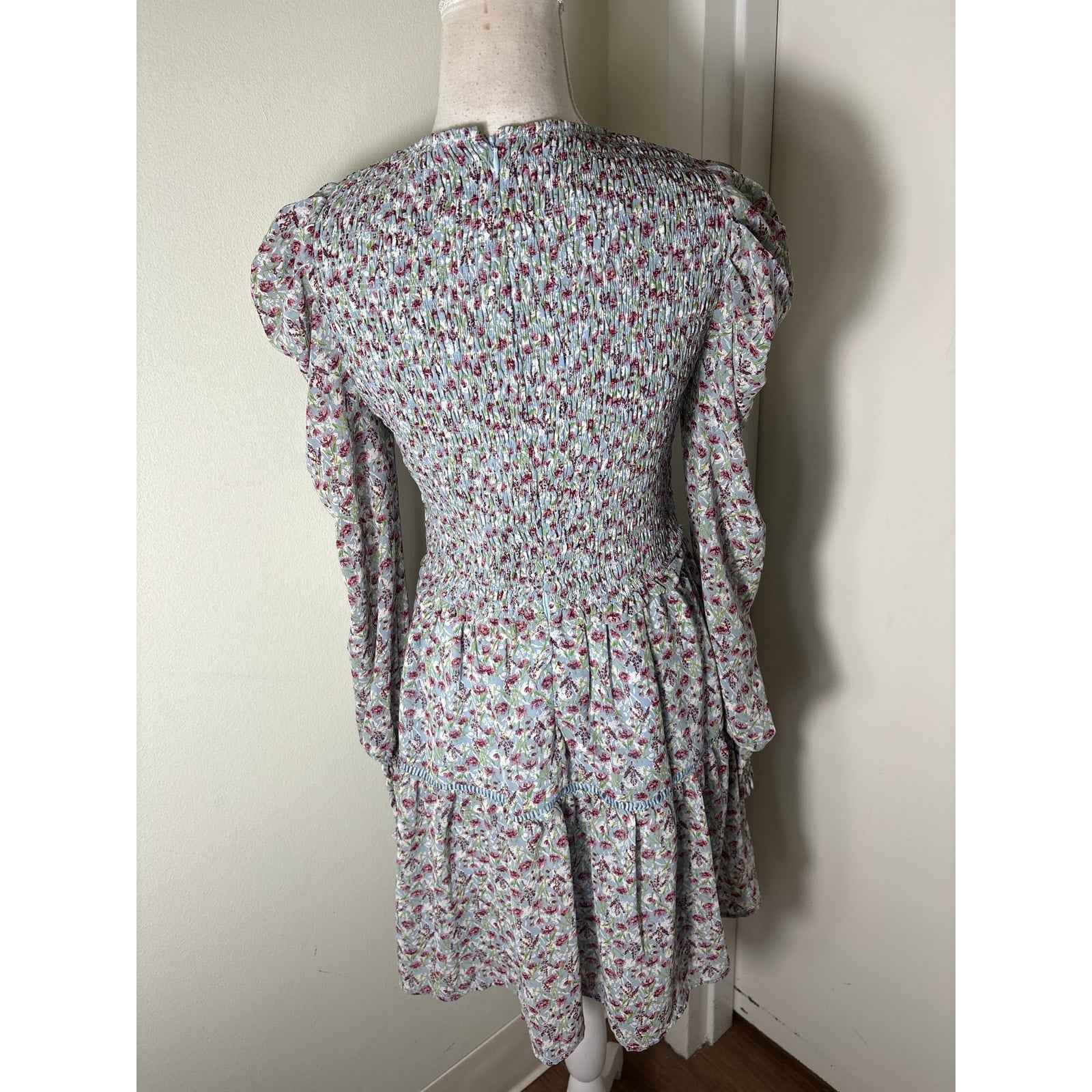 Allison New York Light Blue Floral Long Puff Sleeve Knee Length Sz M