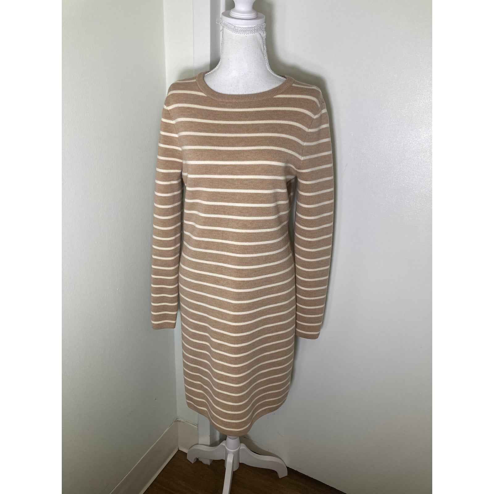 Vineyard vines Merino Wool Tan and White Striped Midi Sz XS