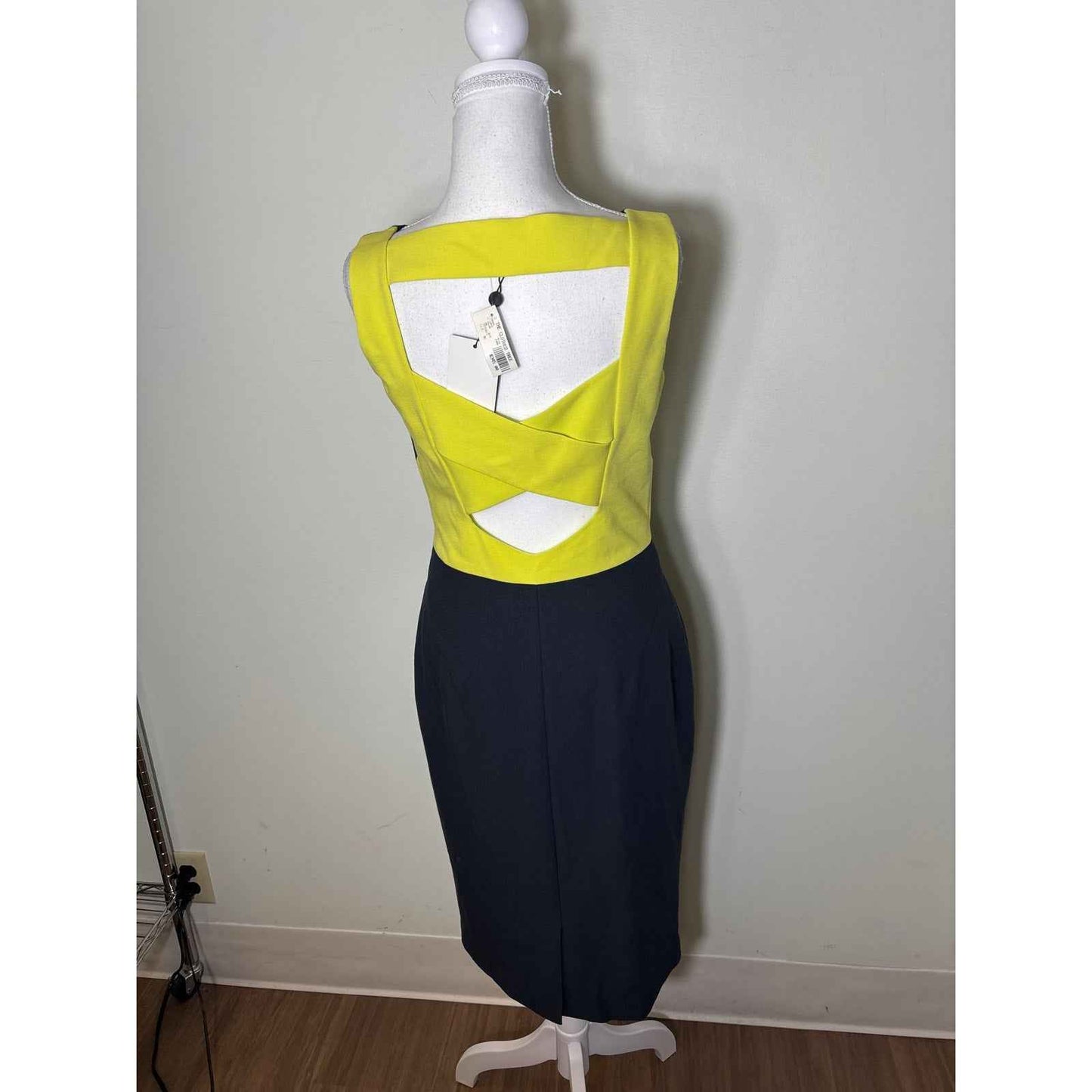 NWT Raoul Black and Neon Yellow Sleeveless Midi Dress Sz 6