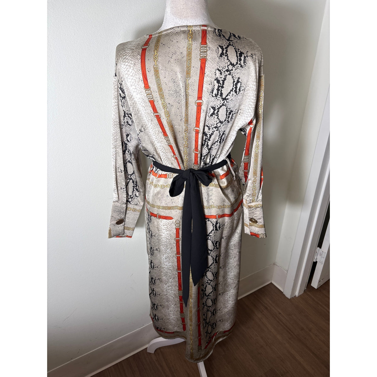 Golden Days Gray Snakeskin long Sleeve Belted Midi Dress Sz S/M
