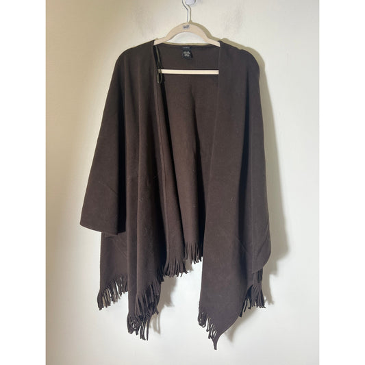 Sandra Brown Fleece Ponch/Wrap One Size.