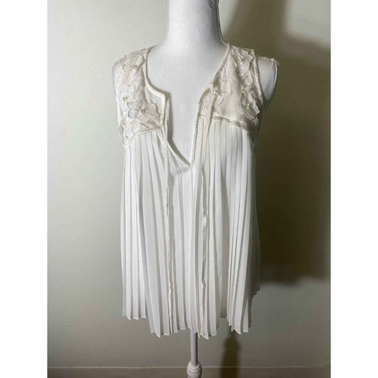 NWT Alice + Olivia Off White Sleeveless Pleated Blouse Sz M
