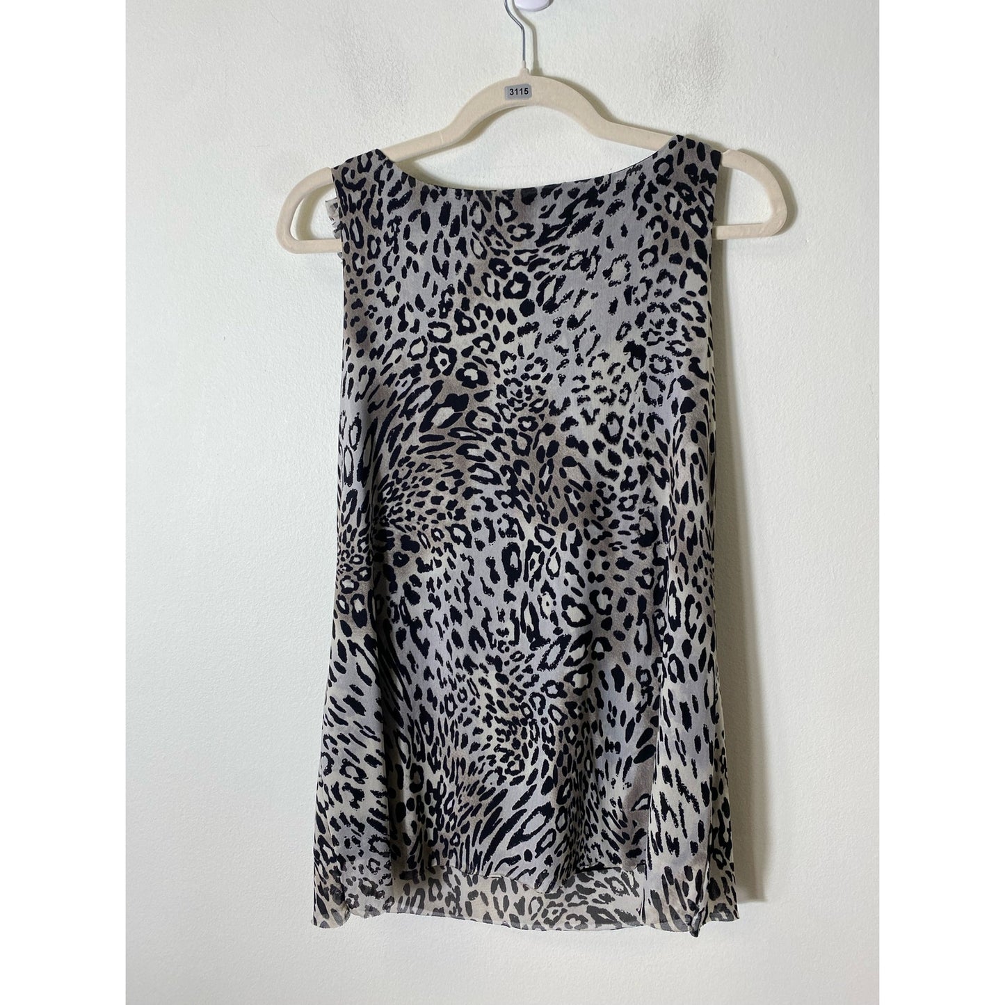 Saks Fifth Avenue Gray Black sleeveless Leopard Print Blouse Sz L