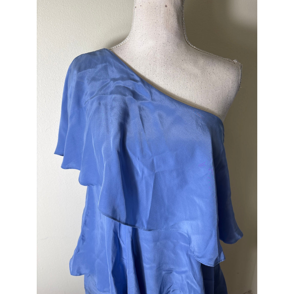 Annie Griffin Periwinkle One Shoulder Layered Ruffle Dress Sz 4
