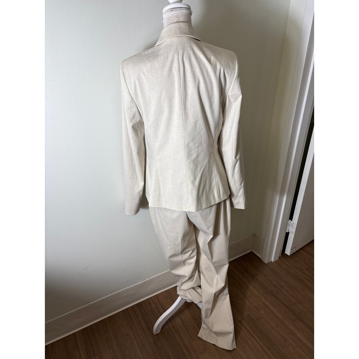 Jones New York Oyster Two Piece Pant Suit Sz 10