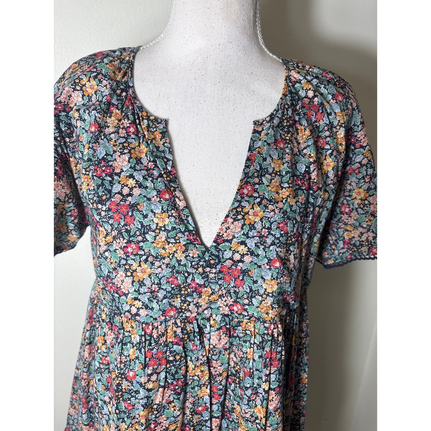 dRA Navy and Multicolor Floral Mini Dress Sz S