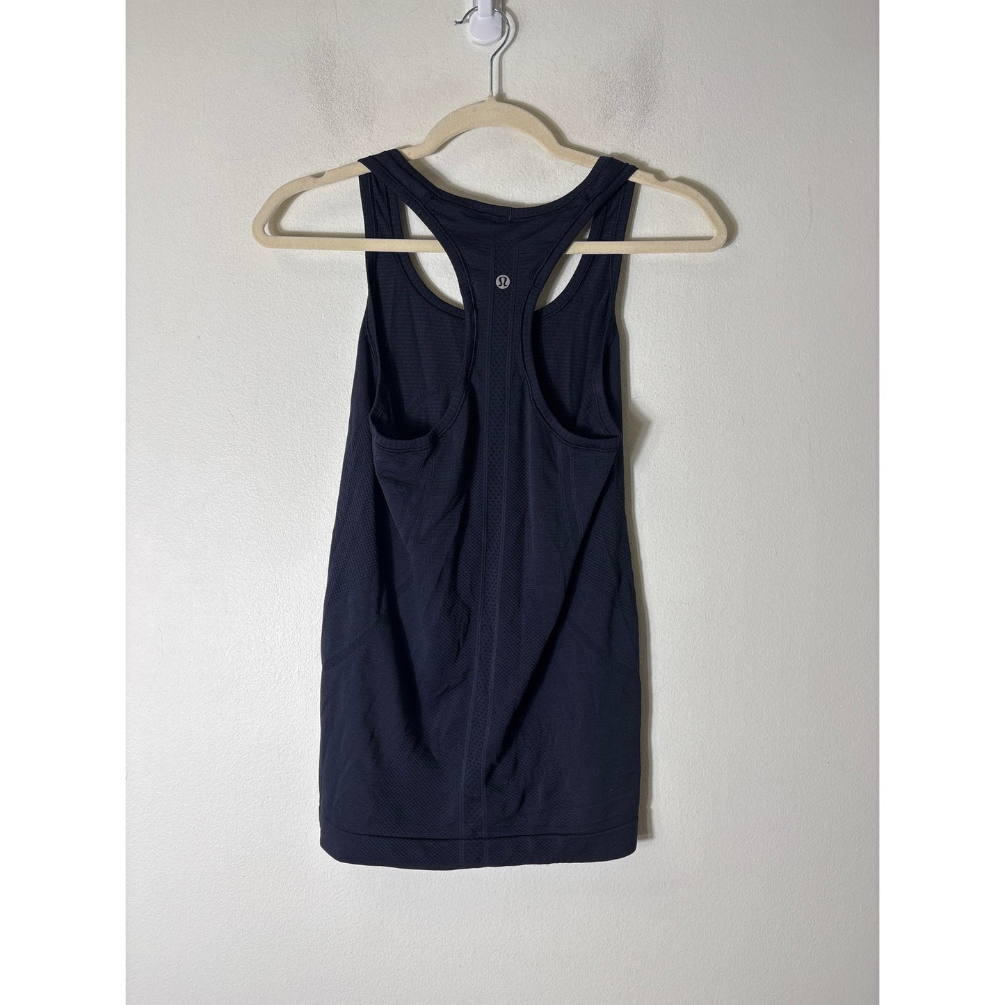 Lululemon Navy Tank Sz 6