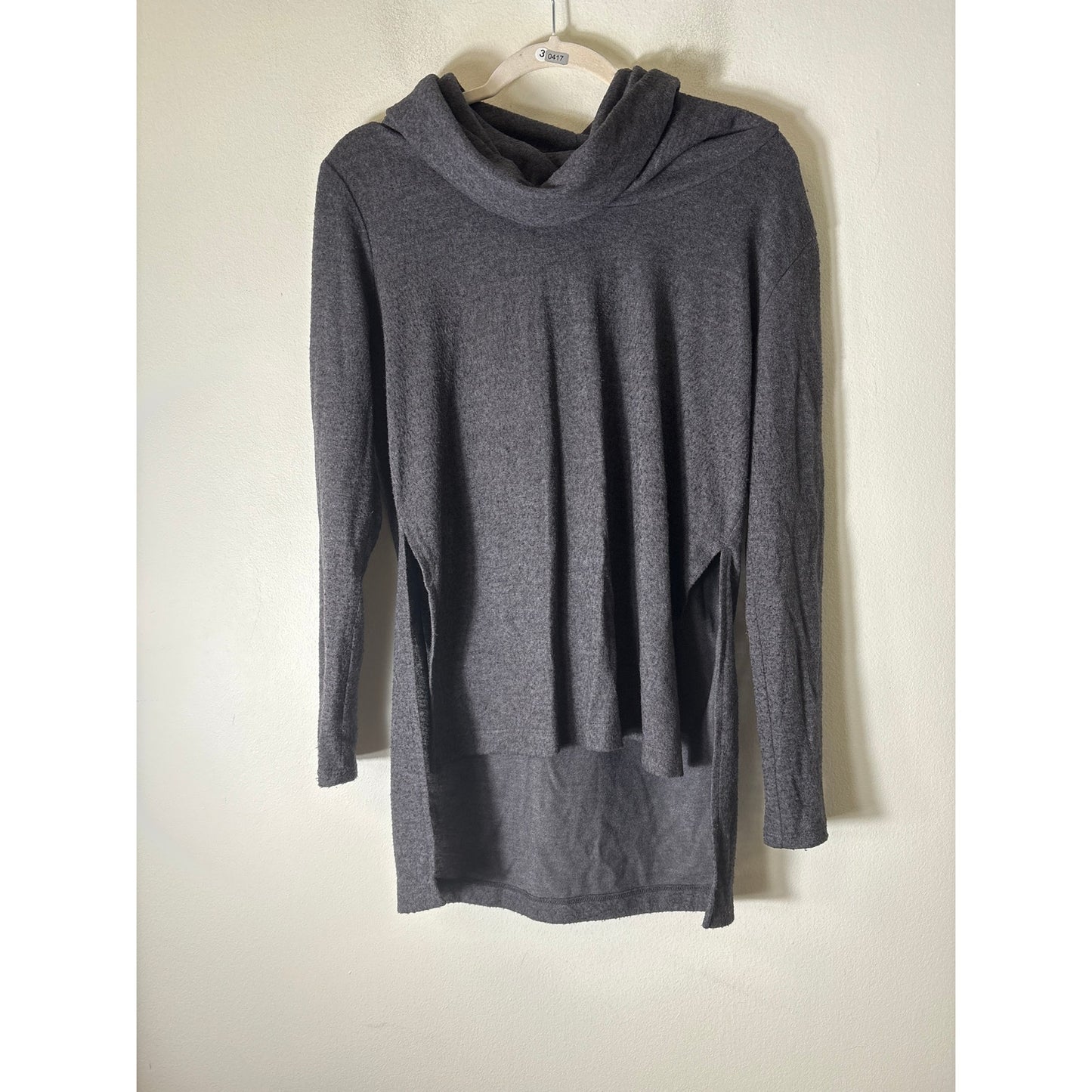 Chrerish Gray Funnel Neck Long Sleeve Shirt Sz S