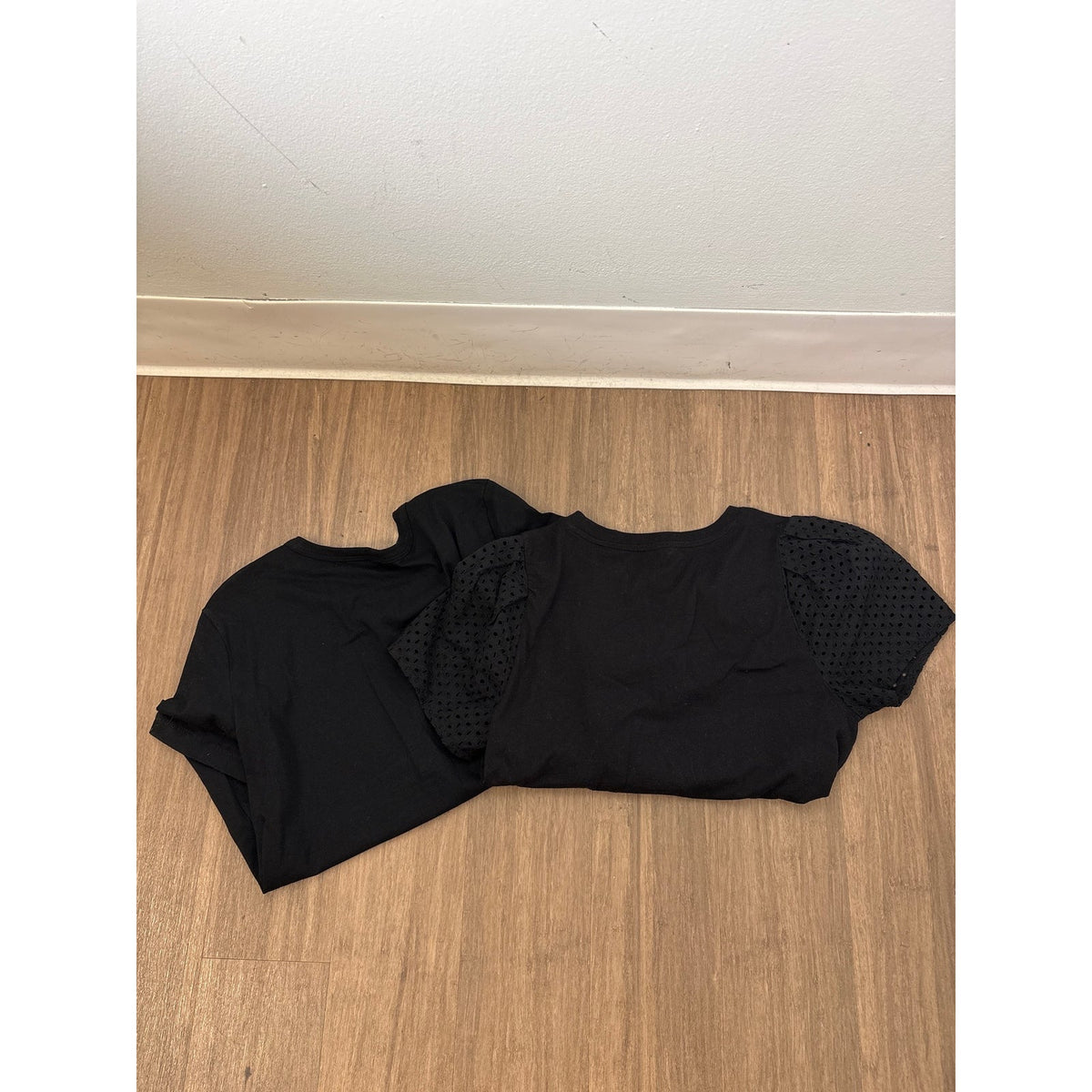 Bundle of 2 Gap Black Cotton Tees Sz XS