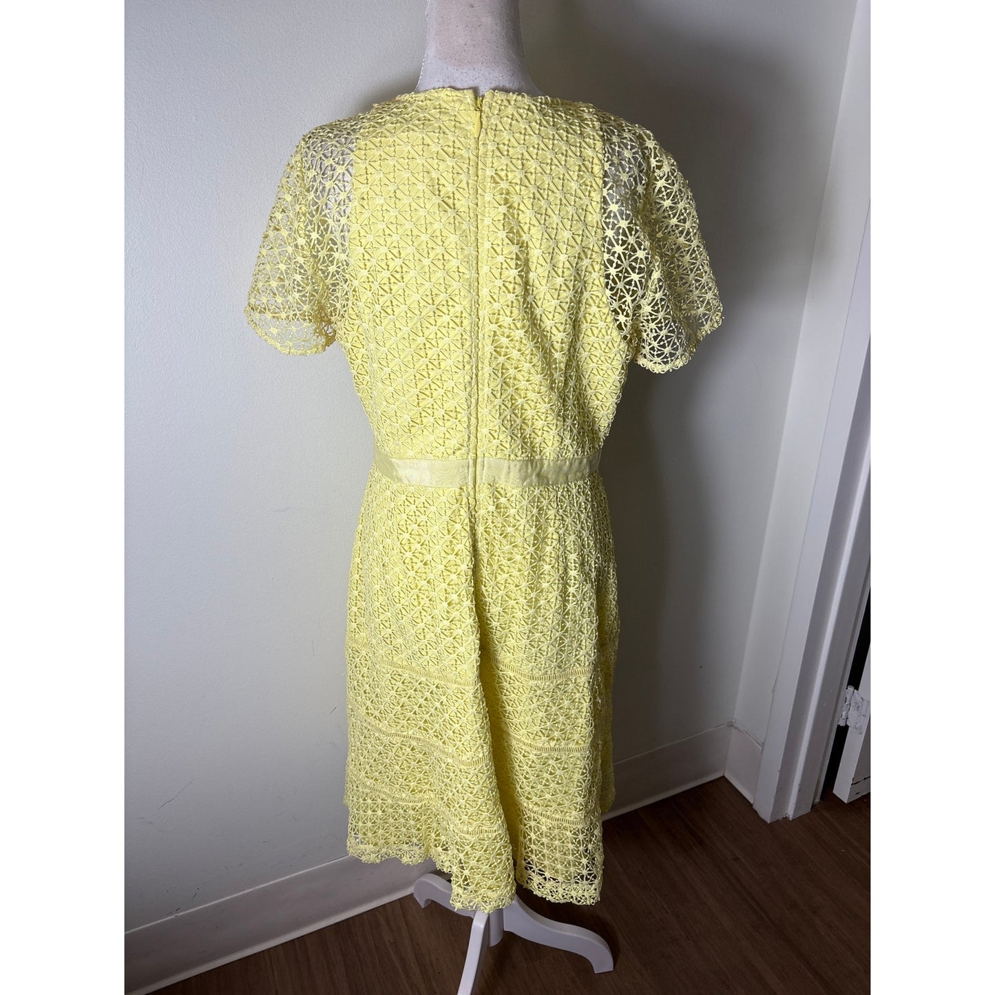 Adelyn Rae Yellow Short Sleeve Lace A-Line Midi Dress Sz L