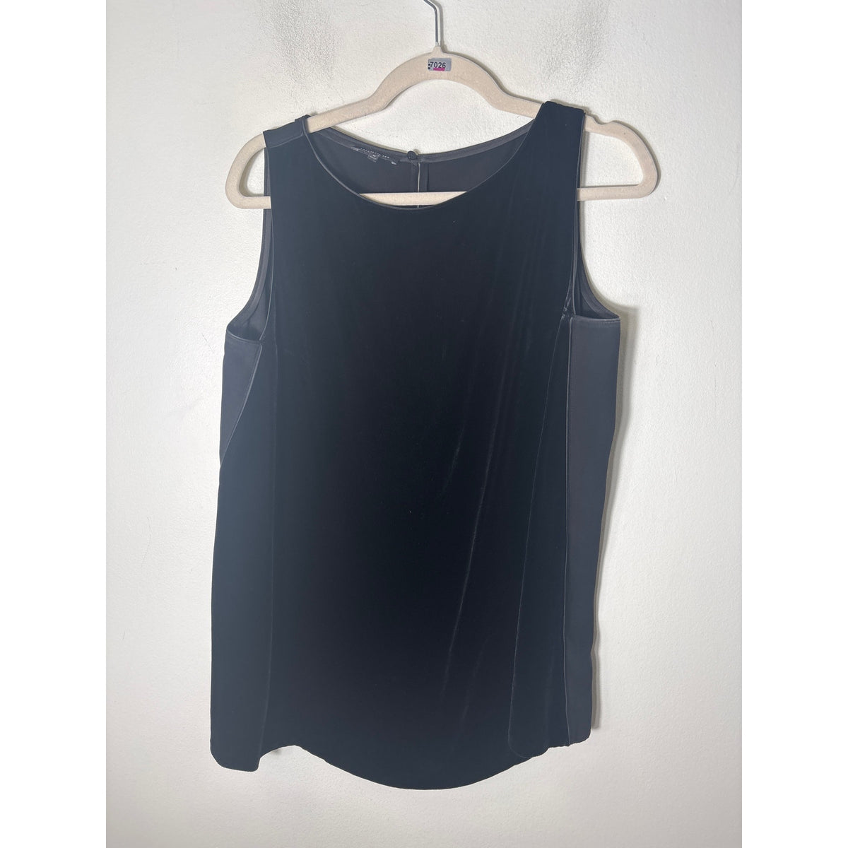 Lafayette Black Front Velvet Sleeveless Top Sz M