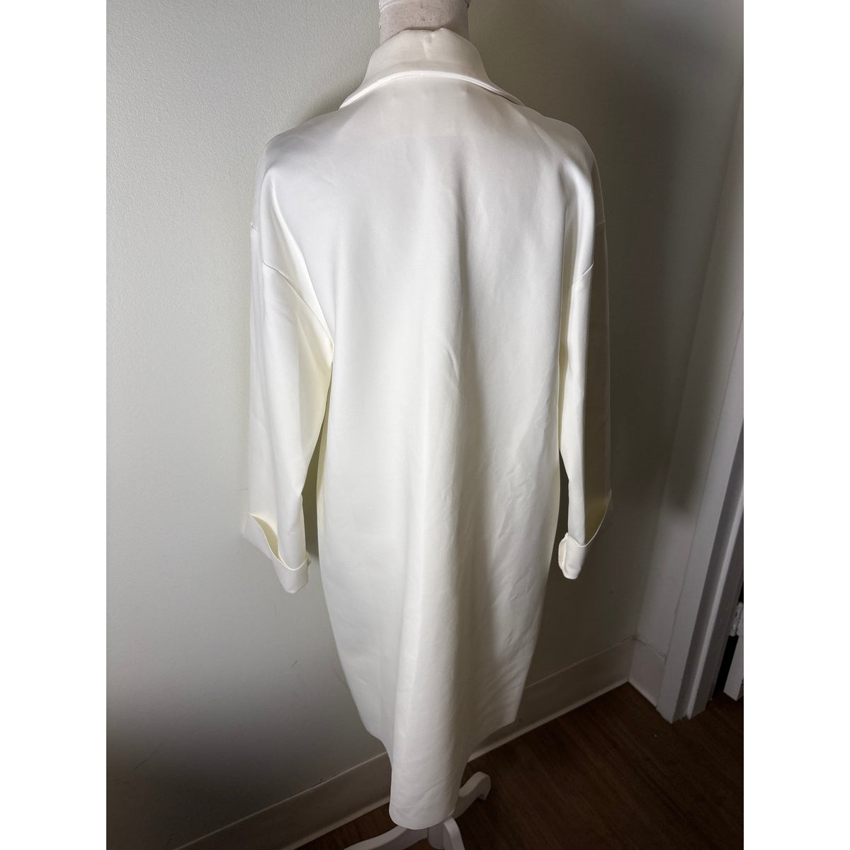 NWT Sarah Pacini Creme Scuba Stretch Dress Sz 02