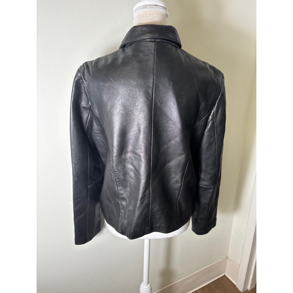 Wilsons Leather Black Leather Front Zip Jacket Sz L