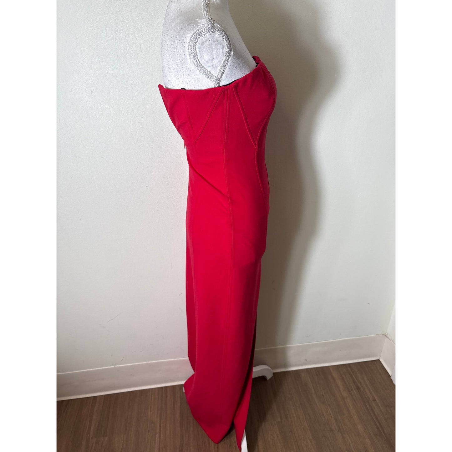 Elizabeth James Red column Gown Sz 0