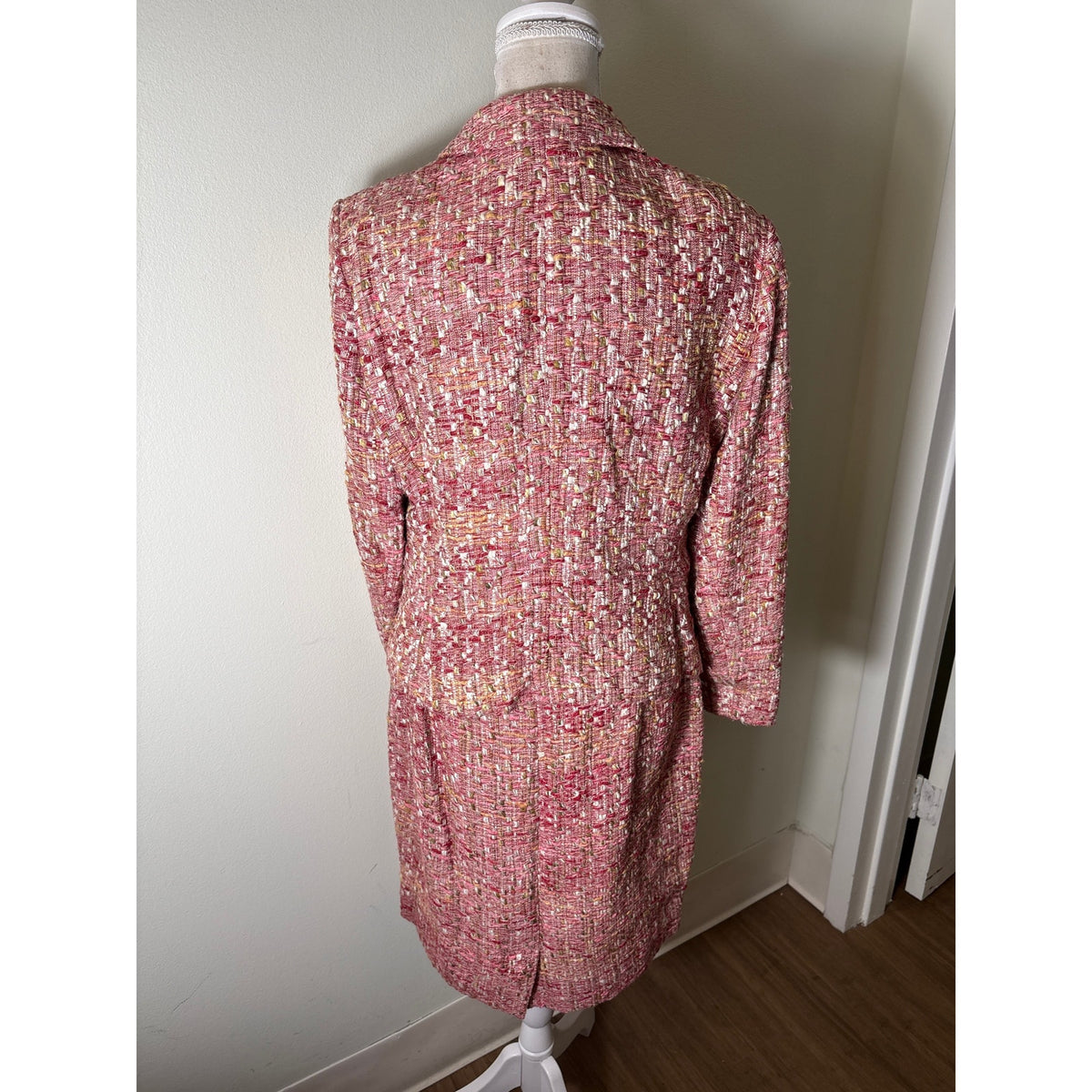 Lafayette 148 Pink Tween Skirt Suit Sz 8