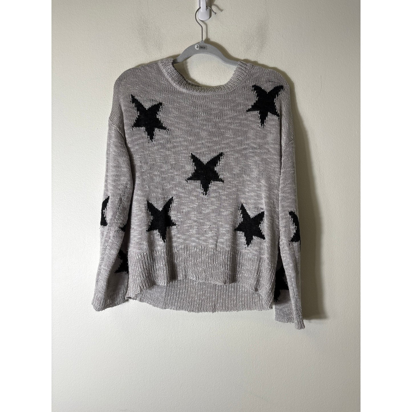 Elan Gray With Black Star Sweater Sz M