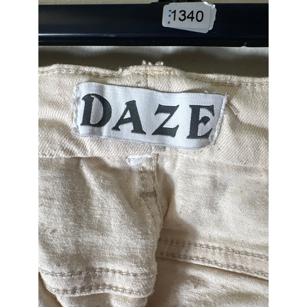 Daze Cream Just Right Denim Sz 28