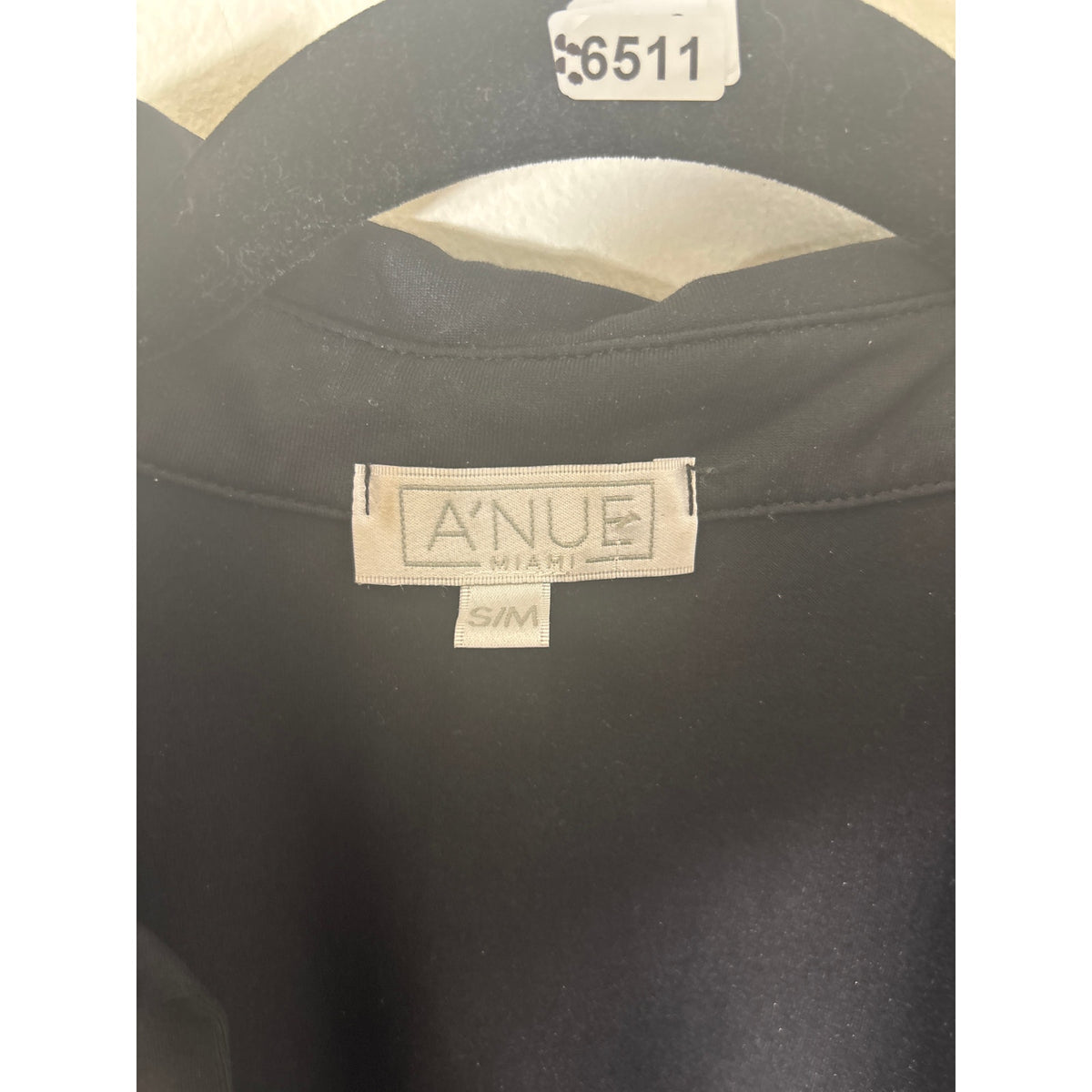 A'Nue Black V Neck Collared Long Sleeve Pullover Top Sz s/m