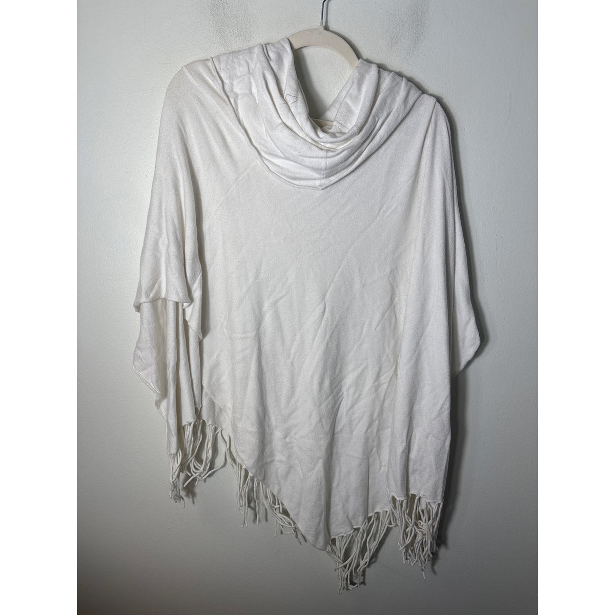 Pants Store White Fringe Pull Over Poncho Sz OS