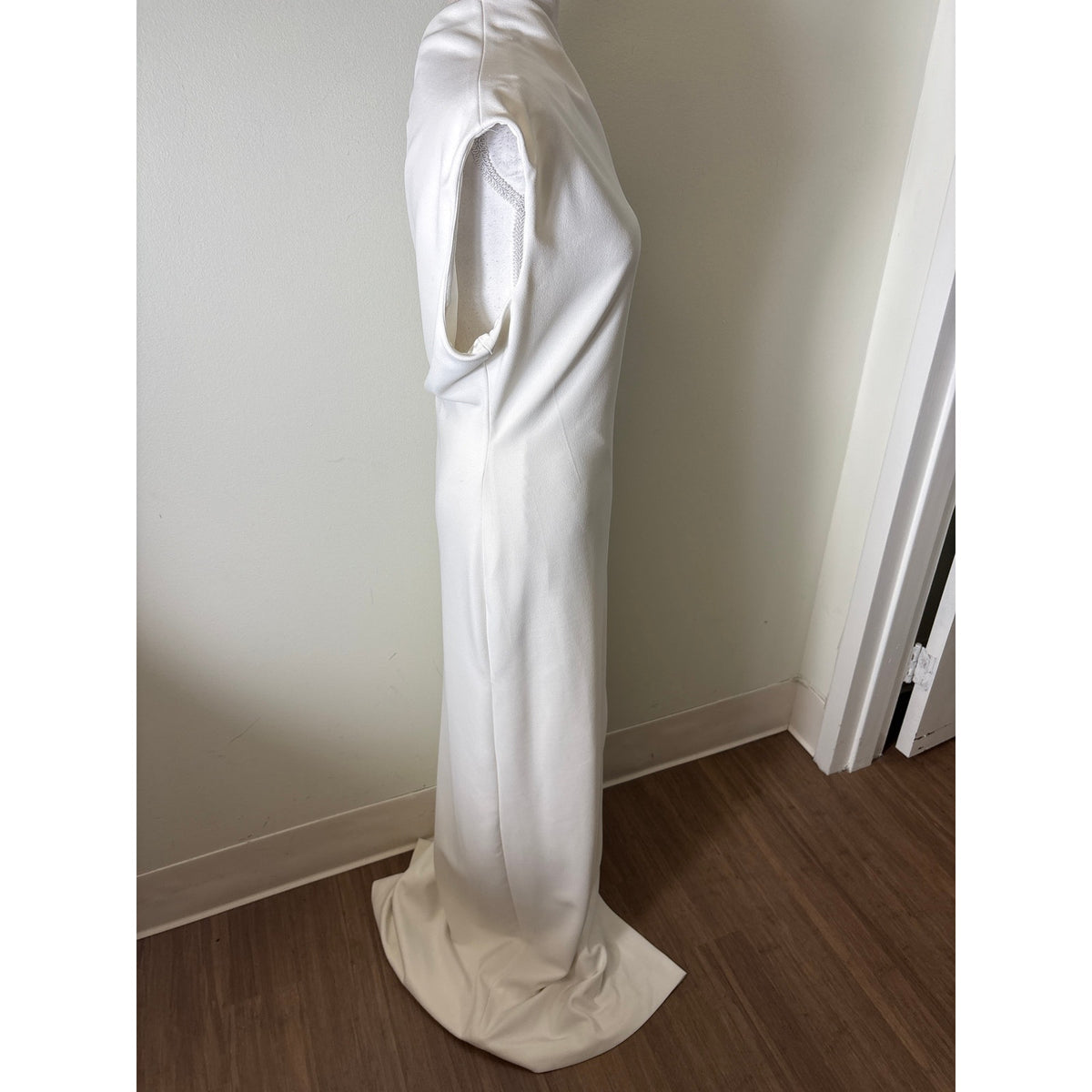 Solace London White One Shoulder Cap Sleeve Floor Length Gown Sz