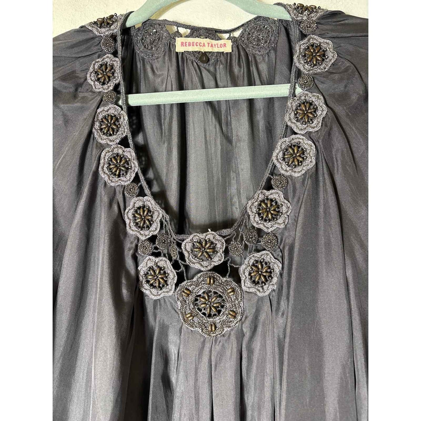 Rebecca Taylor Gray Silk Embellished Neck Ruffled Short Sleeve Top Sz 4