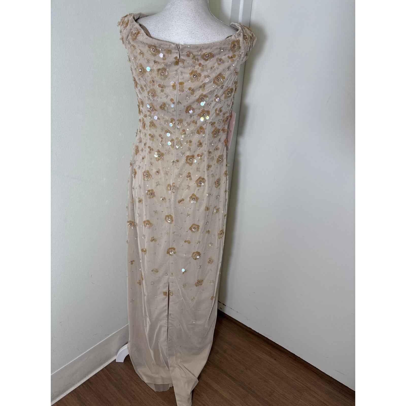 NWT Adrianna Papell Champagne Off the Shoulder Beaded Column Gown Sz 8