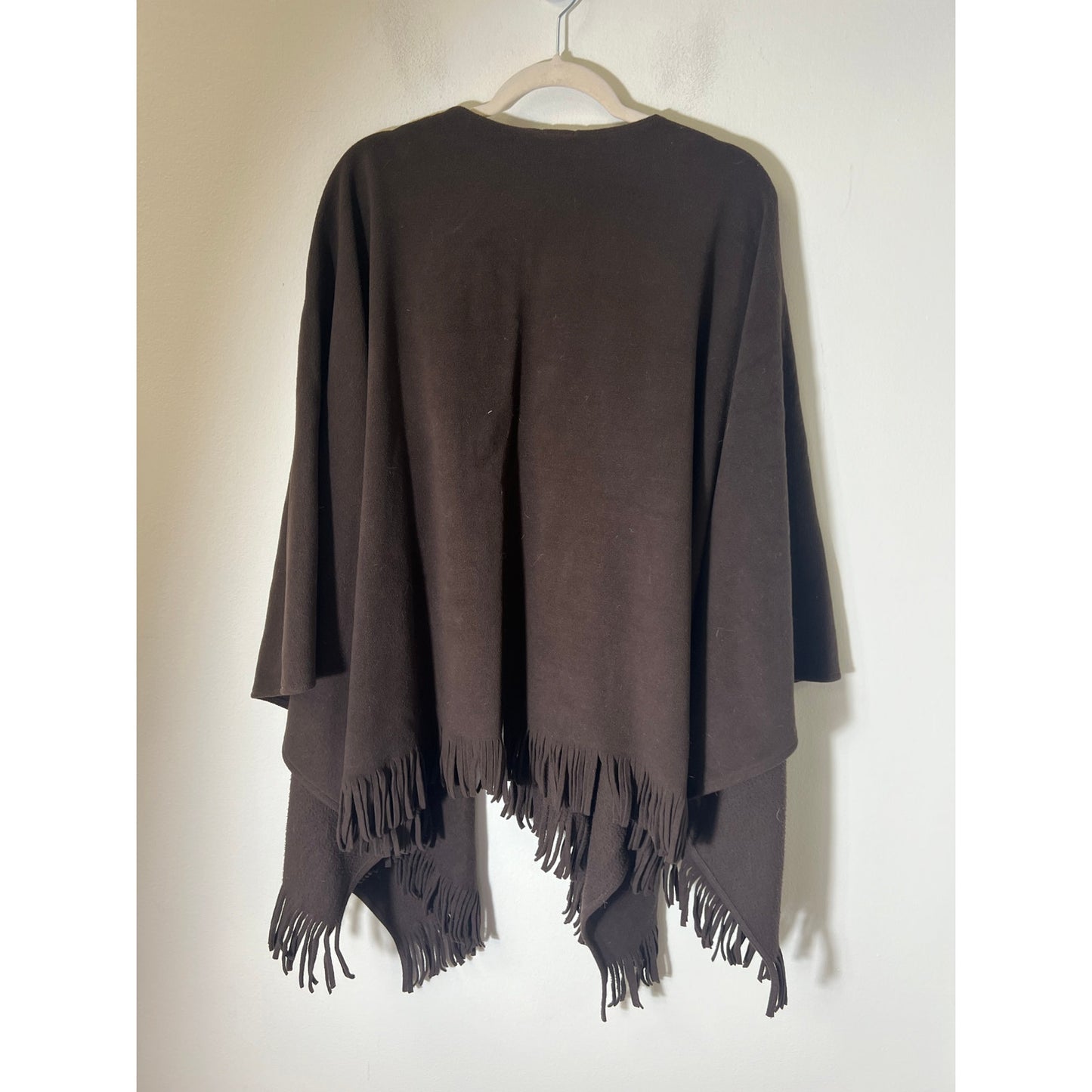 Sandra Brown Fleece Ponch/Wrap One Size.