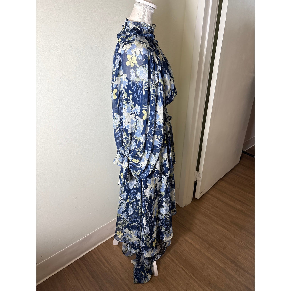 Elliatt Navy Blue Floral Long Puff Sleeve High Neck Layered Dress Sz M