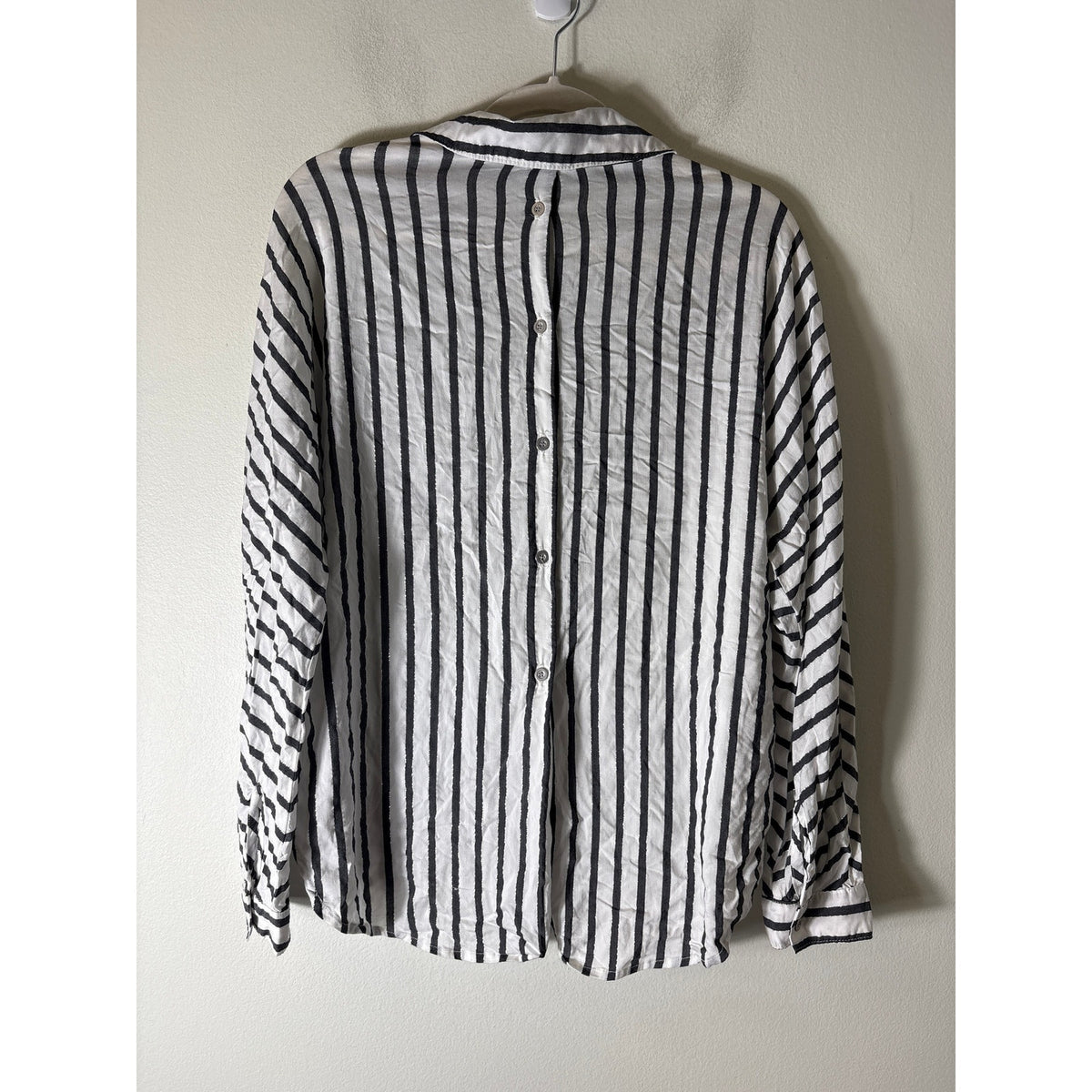 Bella Dahl Cream and Charcoal With Metallic Thread Stripe Shirt Sz S