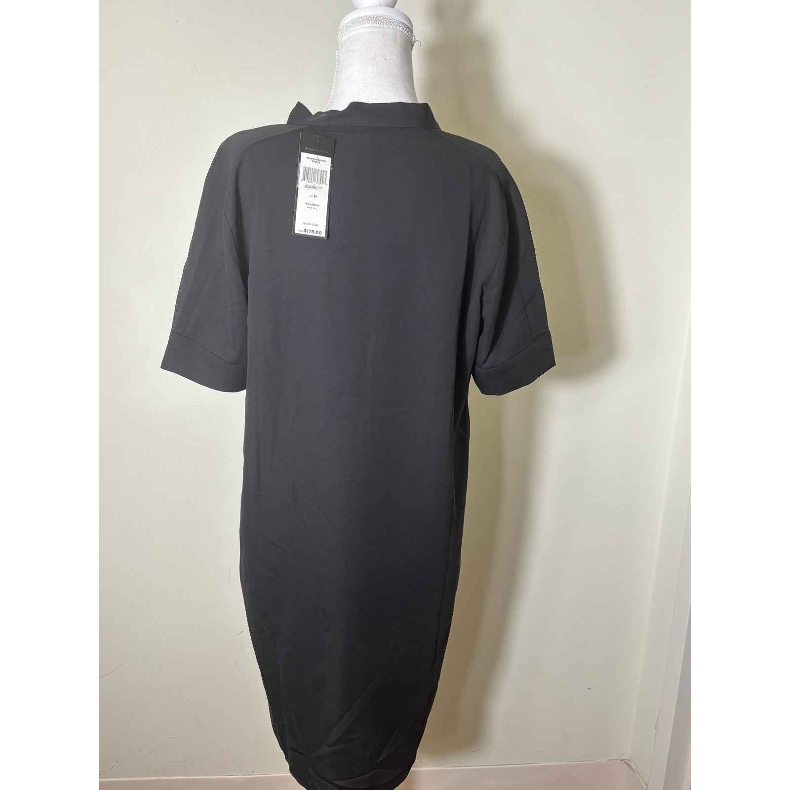 NWT BCBG Maxazria Black Short Sleeve Knee Length Shift Dress Sz M
