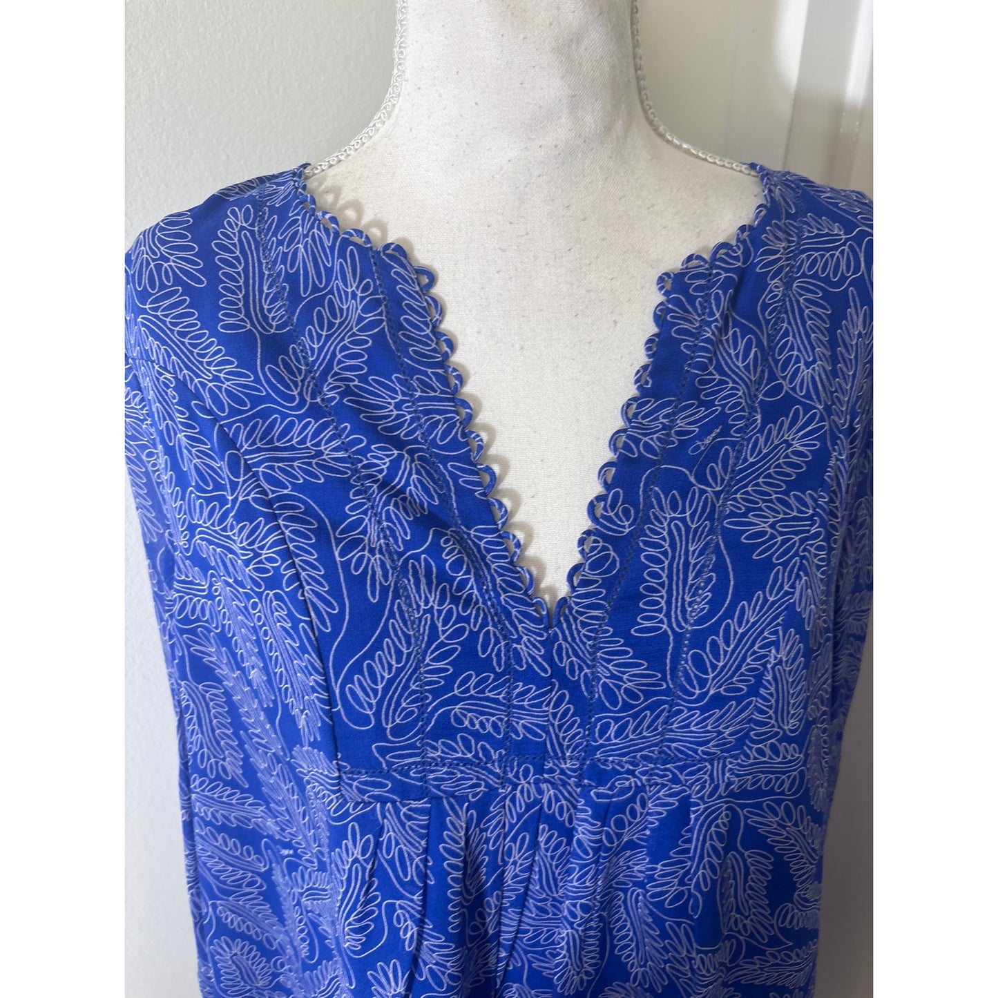 Diane von Furstenberg Blue With White Scribble Dress Sz 12