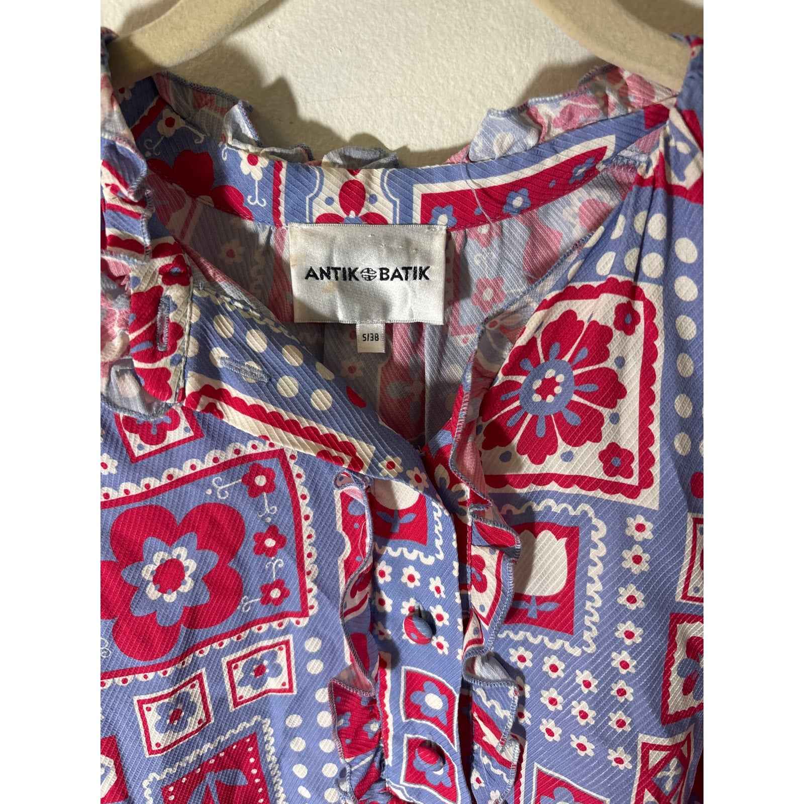 Antik Batik Lavender and Red Print 3/4 Sleeve Sz S