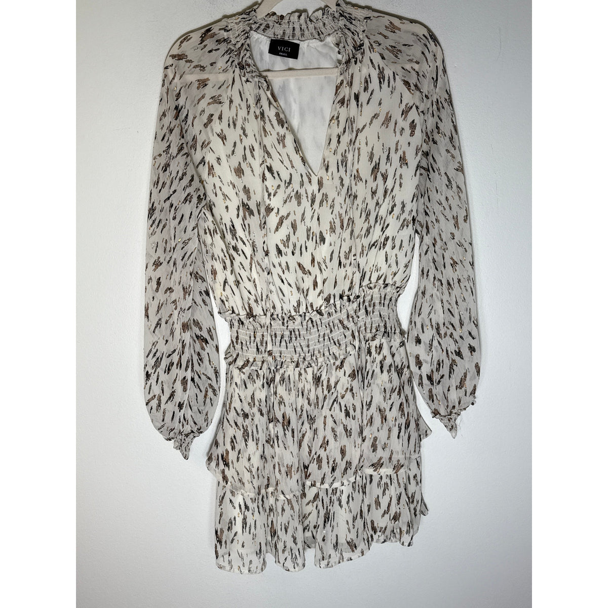 VICI Off White Long Sleeve V-Neck Blouson Dress Sz S