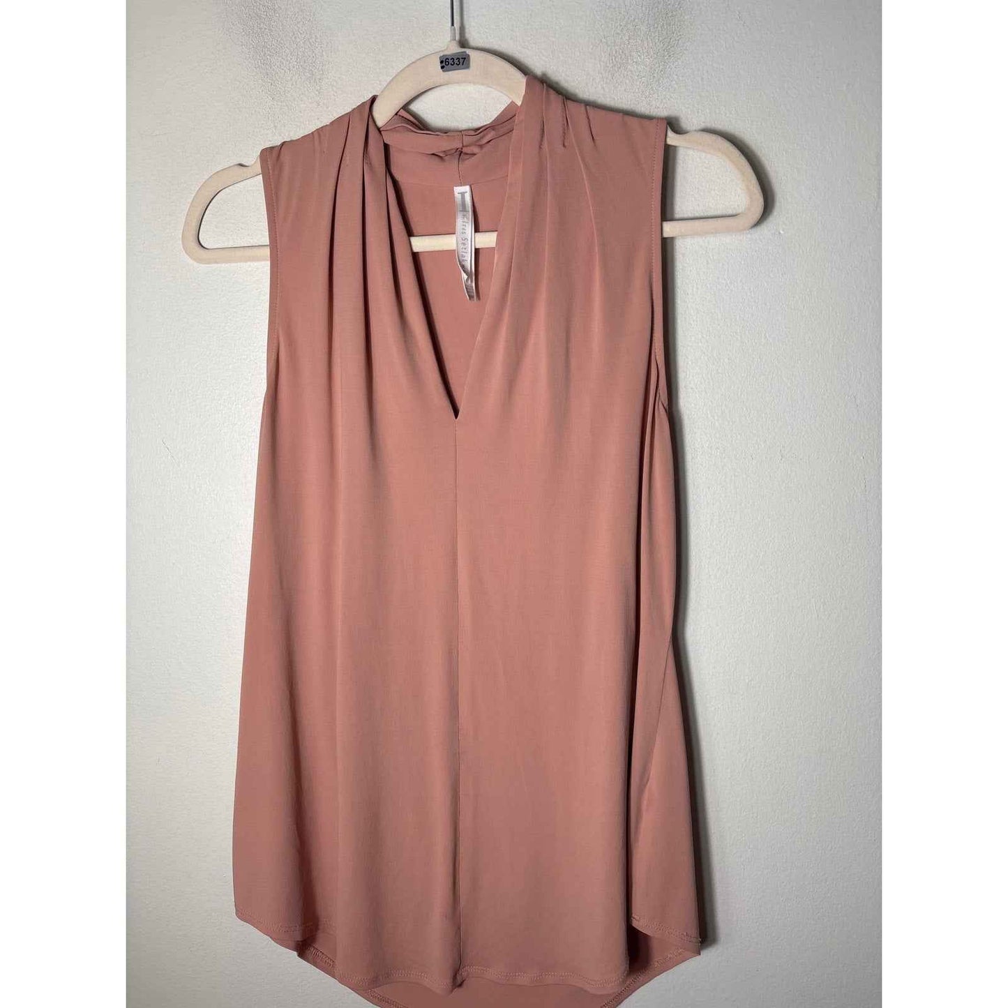 I by Iris Setlakwe Dusty Rose Sleeveless V-Neck Top Sz M