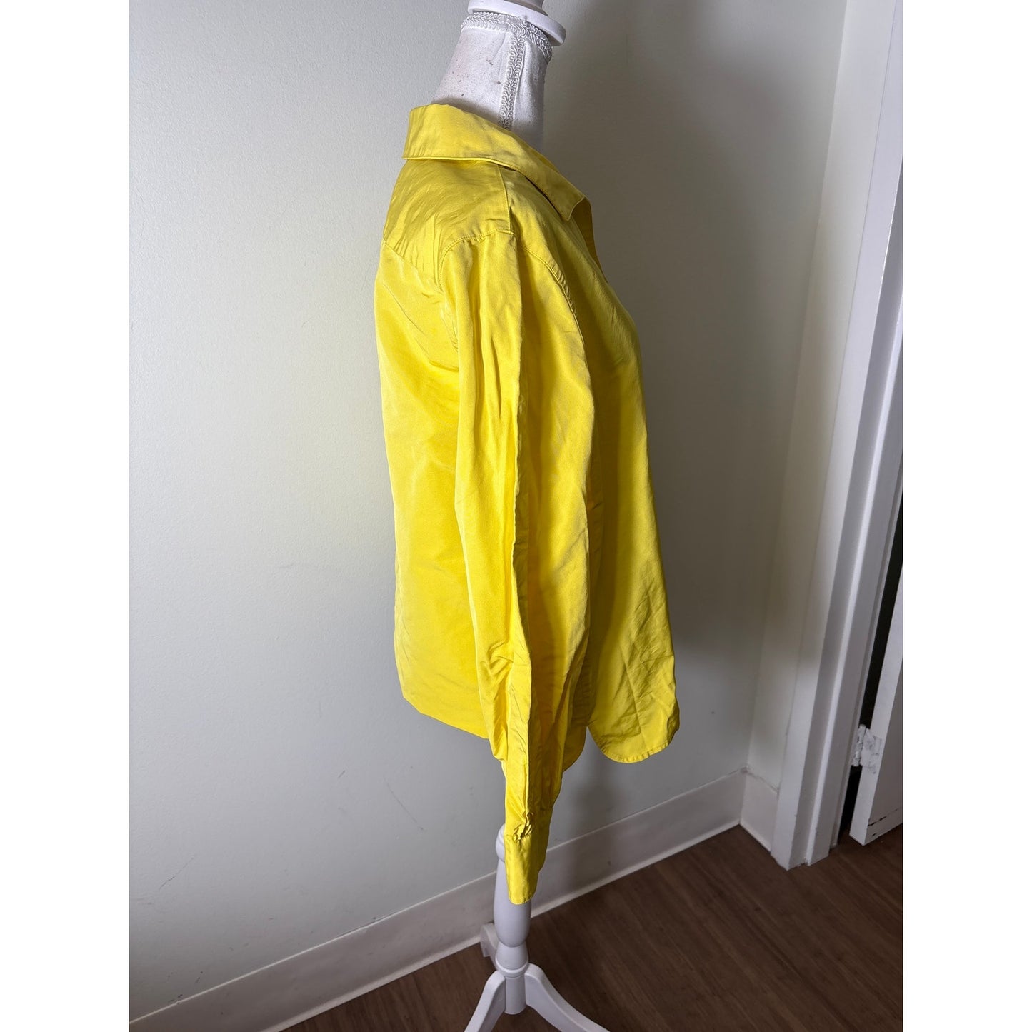 NWT Ann Mashburn Yellow Carolina Top Sz L