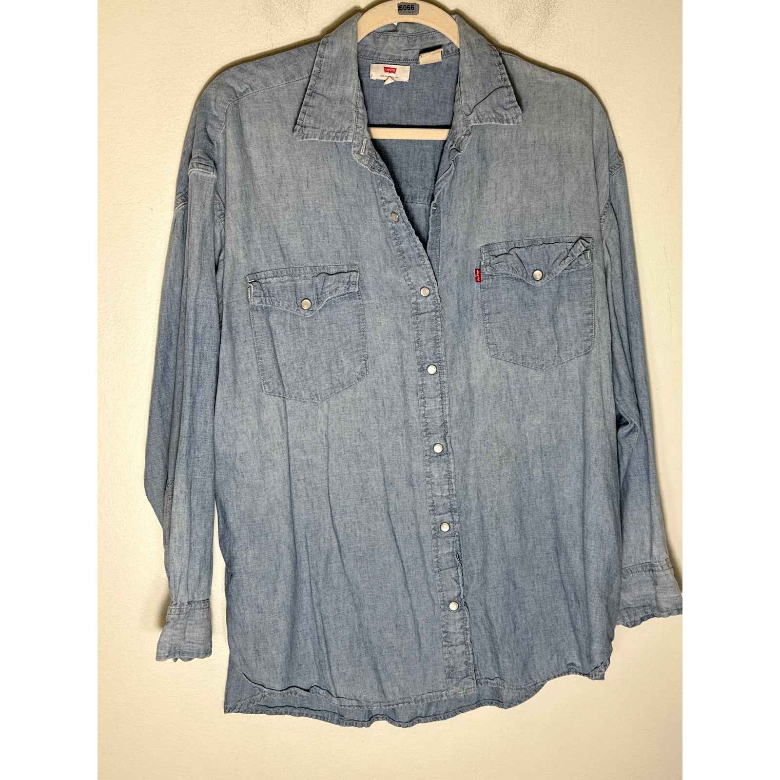 Levi Chambray with Pearl Button Up Shirt Sz S