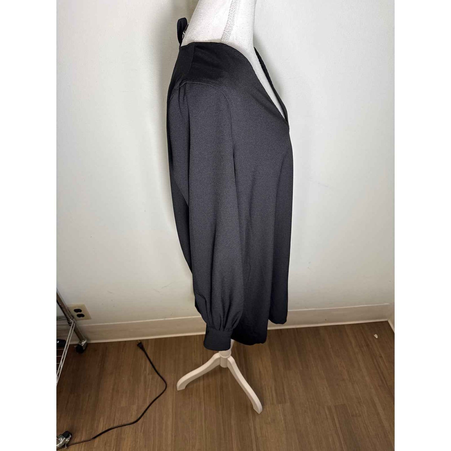 Ganni Black Long Sleeve V-Neck Mini Shift Dress Sz 38