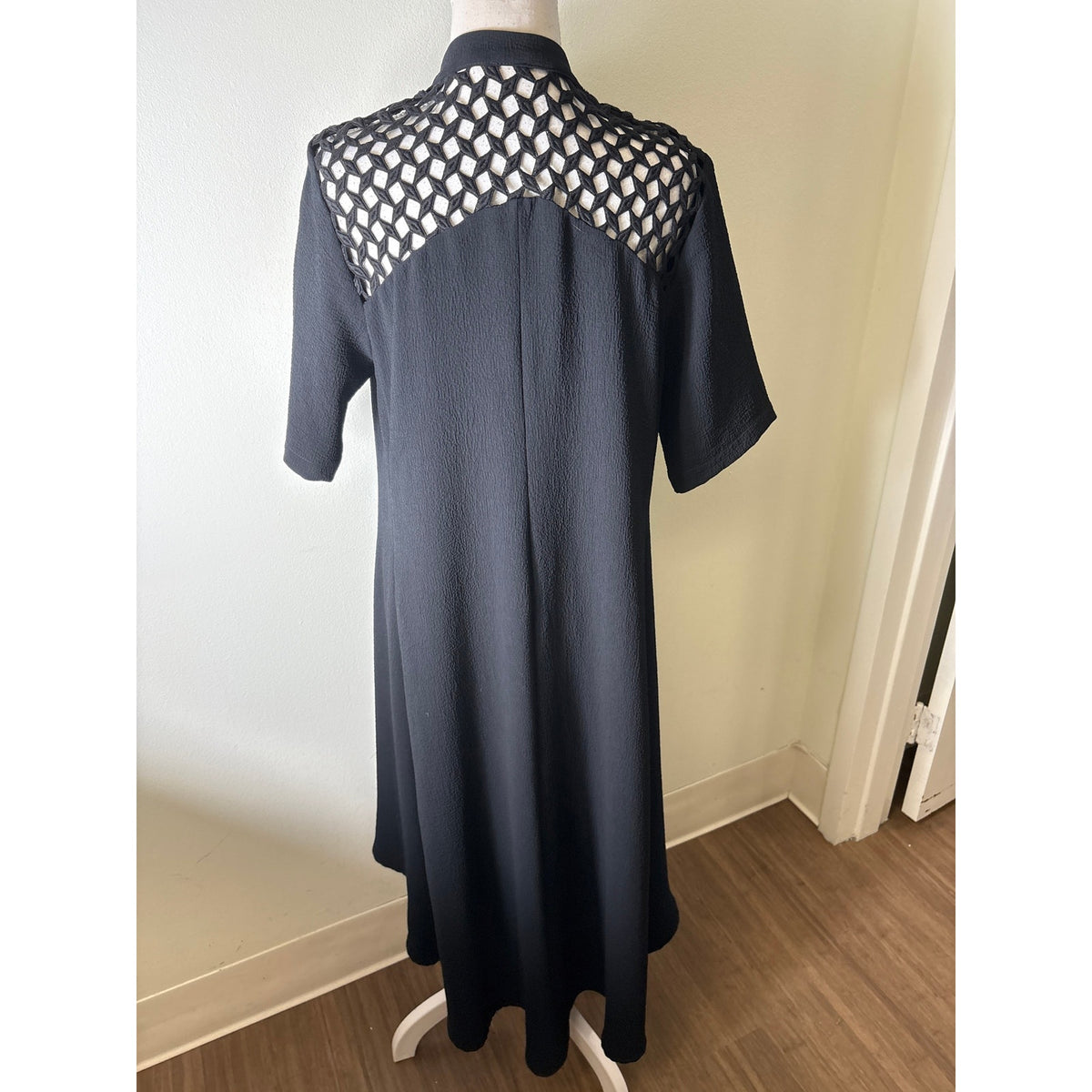 Snider Black Half Sleeve Button Up Dress with Hi/Low Hem Sz M