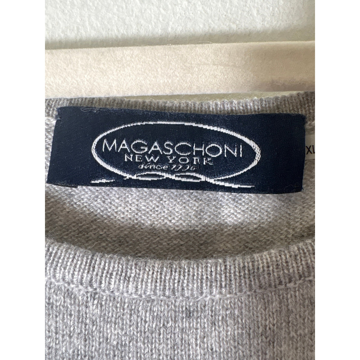 Magaschoni NY Light Gray Cashmere Top Sz XL
