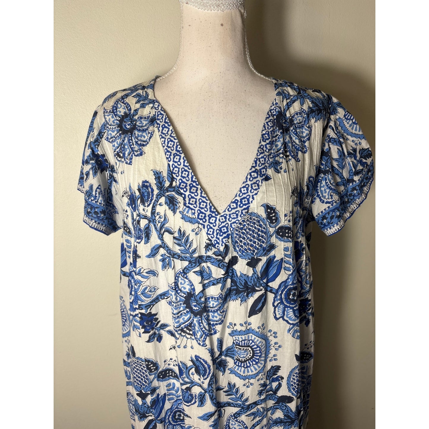La Plage Blue and White Flutter Sleeve Maxi Dres Sz M