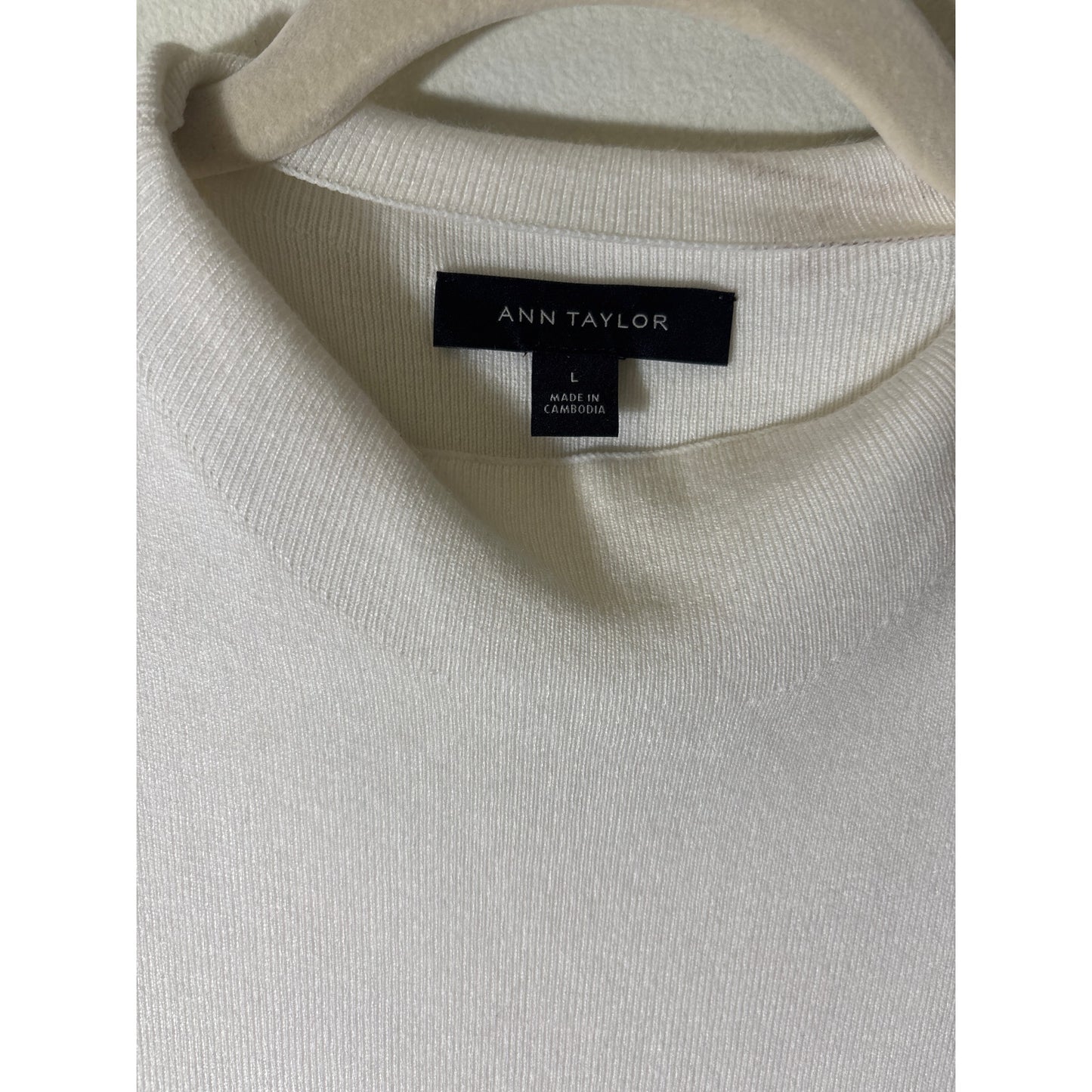Ann Taylor White Mock Neck Sleeveless Top Sz L