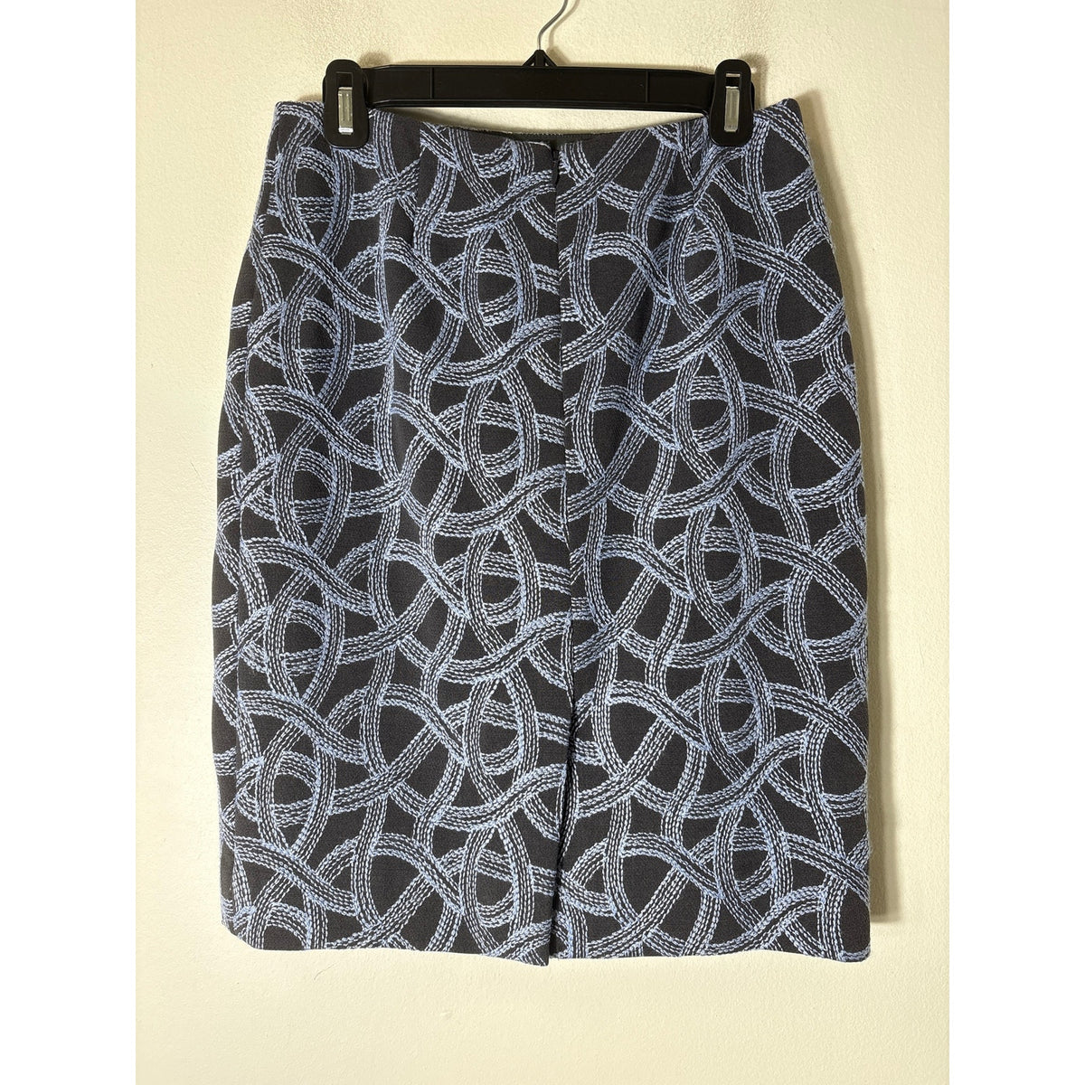 Carlisle Black With Blue Embroidery Knee length Skirt Sz 4