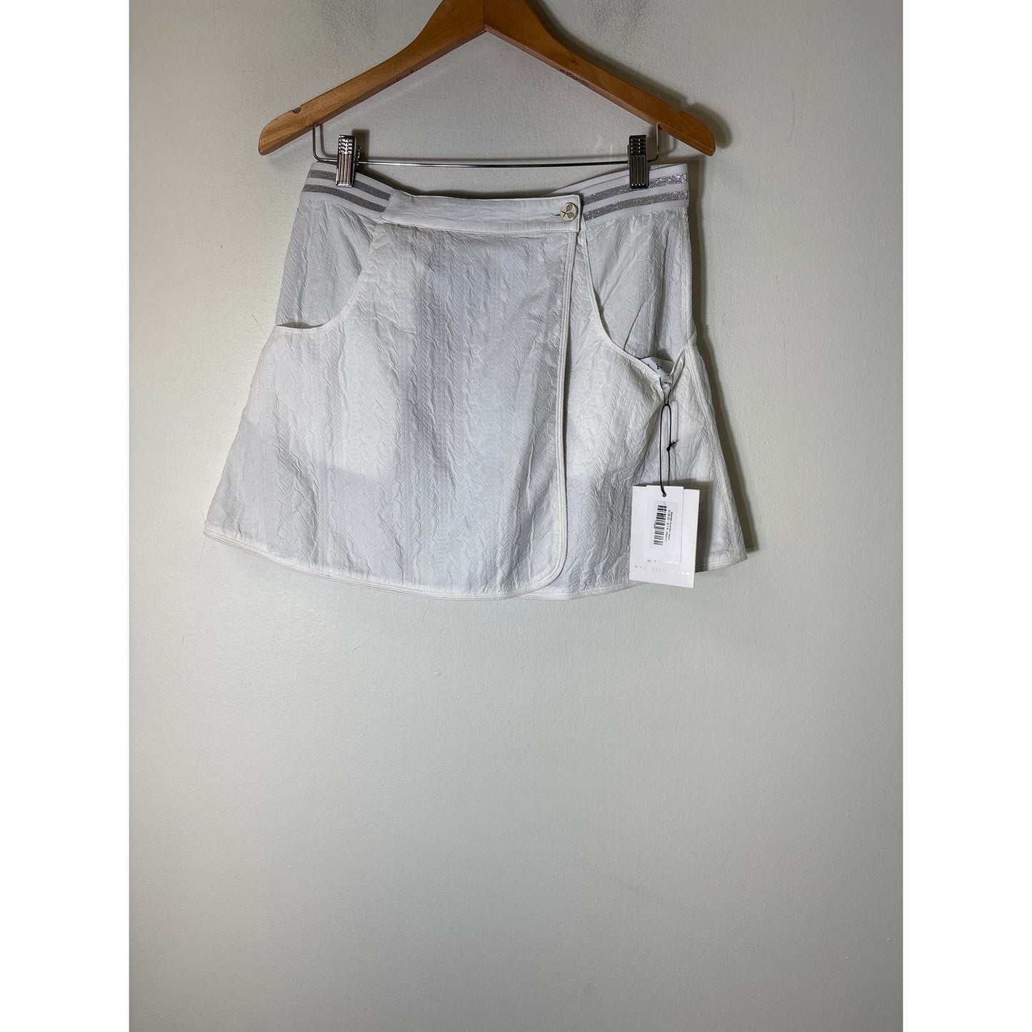 NWT Buru Silver and White Reversible Tennis Skirt Sz M