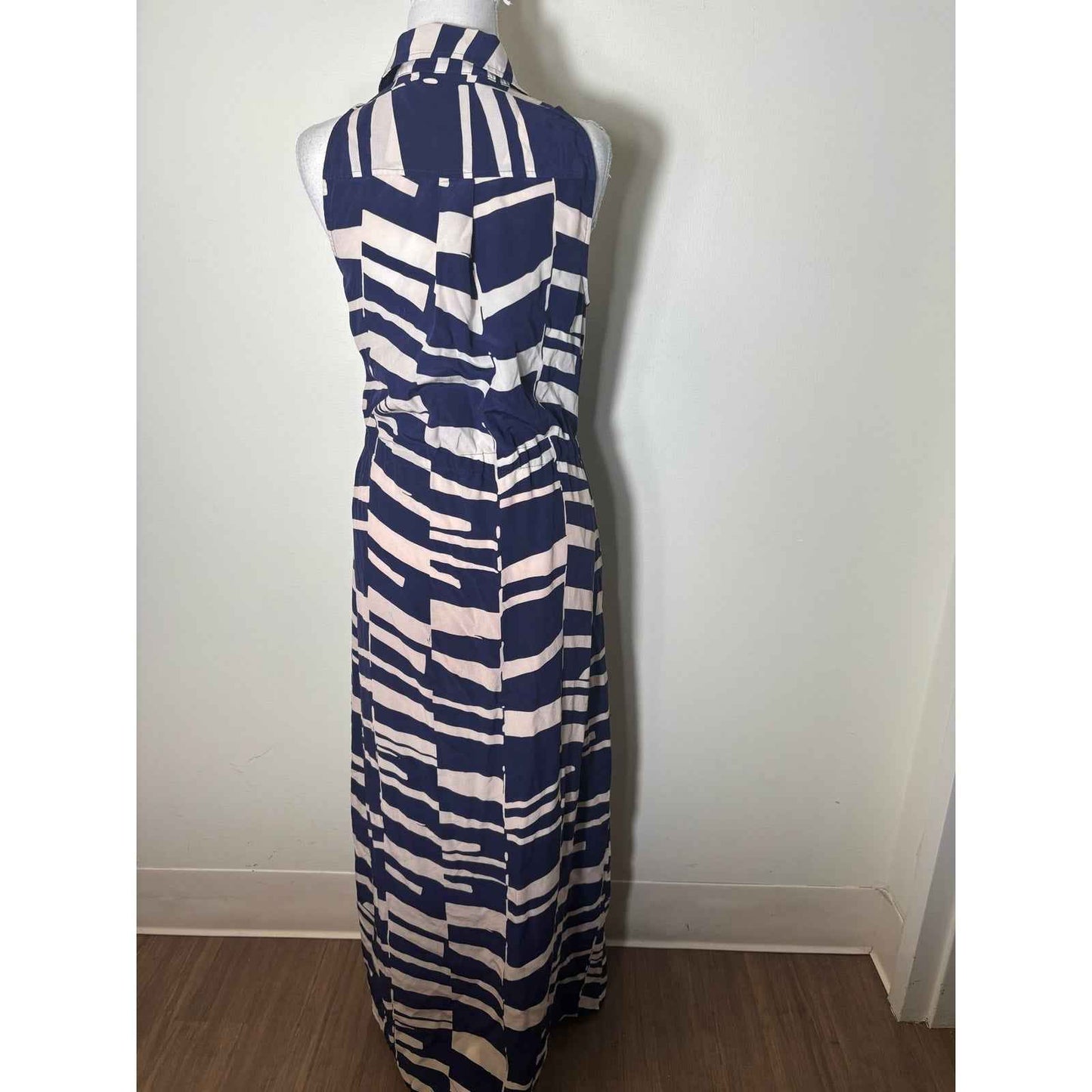 Trina Turk Navy Blue and White Print Silk Sleeveless Maxi Dress sz M