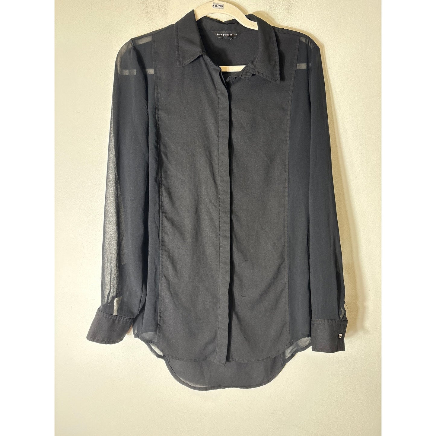 Rock & Republic Black Semi Sheer Long Sleeve Button Up Top Sz M